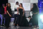 Kareena Kapoor Khan walks for Gauri & Nainika At Lakme Fashion Week 2019 on 25th Aug 2019 (21)_5d63930f4a7d5.jpg