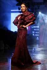 Malaika Arora walk the ramp at lakme fashion week 2019 on 25th Aug 2019 (17)_5d6391d07955a.JPG
