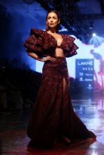 Malaika Arora walk the ramp at lakme fashion week 2019 on 25th Aug 2019 (21)_5d6391e67d580.JPG