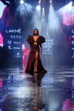 Malaika Arora walk the ramp at lakme fashion week 2019 on 25th Aug 2019 (7)_5d6391ac9fb88.JPG