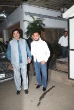 Shatrughan Sinha, Gulshan Grover at the screening of film Mission Mangal in sunny sound juhu on 25th Aug 2019 (13)_5d639383a391b.JPG