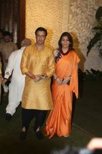 Madhur Bhandarkar at Mukesh Ambani_s house for Ganpati celebration on 2nd Sept 2019 (75)_5d6f6a34ae73e.jpg