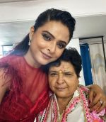 Madhurima Tuli Message for her Mom on Mothers Day on 13th May 2023 (4)_645fa2ba799be.jpeg