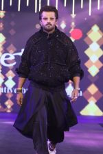 Aamir Dalvi during 17th Edition of BETI A Fashion Fundraiser Show on 14 May 2023_646390abd4c65.jpg