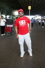 Dheeraj Dhoopar wearing VLTN Cap Balenciaga Paris T-Shirt White Pants and Shoes with red sole on 24 May 2023 (12)_646e4341ca7eb.jpg