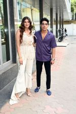 Rohit Zinjurke And Nimrit Kaur Ahluwalia at the Launch Of new song Zihaal e Miskin (21)_646f6a2907376.jpg