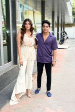 Rohit Zinjurke And Nimrit Kaur Ahluwalia at the Launch Of new song Zihaal e Miskin (25)_646f6a3374e0f.jpg