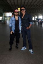 Sonu Sood with Gautam Gulati wearing all jeans, dark glasses and sneakers (11)_6475d8083b7a4.jpg
