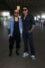 Sonu Sood with Gautam Gulati wearing all jeans, dark glasses and sneakers (16)_6475d8d1d0006.jpg