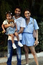 Smriti Khanna, Gautam Gupta with daughter Anayka at Tusshar_s son Laksshya Kapoor_s 7th Birthday_6478d9b8ca3ab.jpg