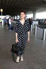 Aditi Rao Hydari holding black leather Balenciaga handbag wearing Polka Dots Richie Freeman outfit and Gucci Leather sneakers (4)_64797f4767500.jpg