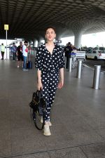 Aditi Rao Hydari holding black leather Balenciaga handbag wearing Polka Dots Richie Freeman outfit and Gucci Leather sneakers (6)_64797f5048730.jpg