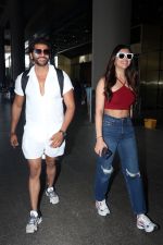 Akanksha Puri in Ravishing Maroon and Karanvir Bohra in Effortless Whites (5)_647af58ca4a46.jpg