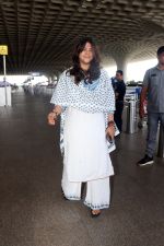 Ekta Kapoor in a white chudidar along with a Christian Dior Tote Blue Dior Oblique Embroidery purse (10)_647f347dc93a2.jpg