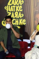 Sara Ali Khan and Vicky Kaushal at Zara Hatke Zara Bachke movie Press Conference (12)_6480947a543ba.jpg