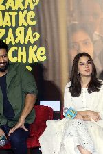 Sara Ali Khan and Vicky Kaushal at Zara Hatke Zara Bachke movie Press Conference (8)_64809483af1ce.jpg