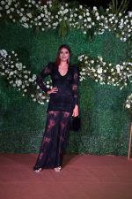 Anushka Ranjan attends Sonnalli Seygall and Ashesh L Sajnani Wedding Reception (4)_6482f4913e16e.jpg