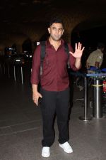 Amit Sadh spotted at the airport on 14 Jun 2023 (3)_648a87f4a5df2.jpg