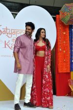 Kartik Aaryan and Kiara Advani promote song launch of Sun Sajni from movie Satyaprem Ki Katha on 21 Jun 2023 (29)_649316b6f1f97.JPG