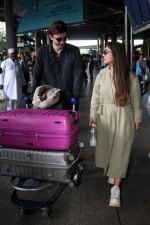 Sreejita De with husband Michael Blohm-Pape seen at the airport on 7 July 2023 (34)_64a7eded189a6.jpg
