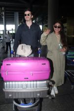 Sreejita De with husband Michael Blohm-Pape seen at the airport on 7 July 2023 (6)_64a7edbb6e859.JPG