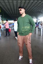 Arjun Kanungo seen at the airport on 8 July 2023 (18)_64a953848e47a.JPG
