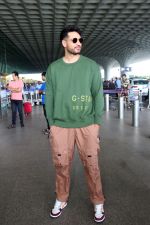 Arjun Kanungo seen at the airport on 8 July 2023 (19)_64a953870bcfb.JPG