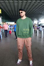 Arjun Kanungo seen at the airport on 8 July 2023 (21)_64a9538bb300c.JPG