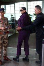 Deepika Padukone covered in Indigo seen at the airport on 11 July 2023 (3)_64ace431f14eb.jpg