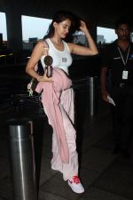 Disha Patani seen at the airport on 19 July 2023 (3)_64b7cef4741bf.jpg