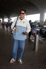 Vijay Varma seen at the airport on 1 August 2023 (10)_64c8ed89d66ad.JPG