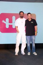 Suniel Shetty at the launch of world first online mental health on 2nd August 2023 (22)_64ca254e9b2d9.jpeg