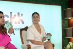 Kareena Kapoor at the press conference promoting Pluckk India leading foodtech D2C Company on 9th August 2023 (24)_64d52a2d2f505.jpeg