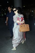 Kangana Ranaut dressed in a saree spotted at airport arrival on 10th August 2023 (13)_64d61d05c91bc.JPG