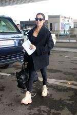 Malaika Arora spotted at airport on 10th August 2023 (9)_64d61bfb76c69.JPG