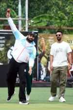 Abhishek Bachchan, Angad Bedi playing cricket match to promote the sports movie Ghoomer on 10th August 2023 (50)_64d71256813d4.JPG