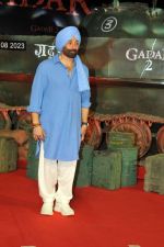 Sunny Deol at the Grand Premiere of Film Gadar 2 on 11th August 2023 (36)_64d7aa753ea3e.JPG