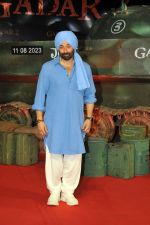 Sunny Deol at the Grand Premiere of Film Gadar 2 on 11th August 2023 (37)_64d7aa75e7ddd.JPG