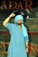 Sunny Deol at the Grand Premiere of Film Gadar 2 on 11th August 2023 (44)_64d7aa7b5e7f1.JPG