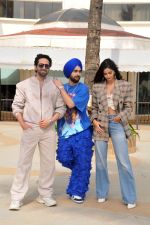 Ananya Panday, Ayushmann Khurrana, Manjot Singh promote their film Dream Girl 2 at Hotel Sun-N-Sand in Juhu on 12th August 2023 (25)_64d86f7c1d44d.JPG