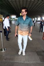 Anil Kapoor spotted at airport departure on 15th August 2023 (6)_64db55cad3dcb.JPG