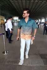 Anil Kapoor spotted at airport departure on 15th August 2023 (7)_64db55cf10bc5.JPG