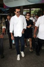 Anil Kapoor Spotted At Airport Arrival on 16th August 2023 (11)_64dc7aab4c631.JPG