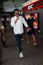 Anil Kapoor Spotted At Airport Arrival on 16th August 2023 (21)_64dc7abe0cbc6.JPG