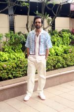 Abhishek Banerjee at Taj Lands End in Bandra on 18th August 2023 (1)_64df5b370a486.jpeg