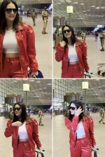 Sunny Leone Spotted At Airport Departure on 17th August 2023 (2)_64df01d69d238.jpg