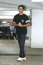 Harman Baweja attends Ritesh Sidhwani Party at his Residence in Bandra on 18th August 2023 (31)_64e0570cbc284.jpeg