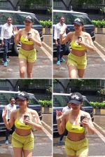 Malaika Arora Spotted At Yoga Class In Bandra on 21st August 2023 (2)_64e365fe51ef2.jpg