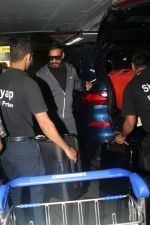 Ajay Devgn Spotted At Airport Arrival on 26th August 2023 (23)_64ea0c9228d01.JPG