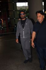 Ajay Devgn Spotted At Airport Arrival on 26th August 2023 (6)_64ea0c5201a66.JPG